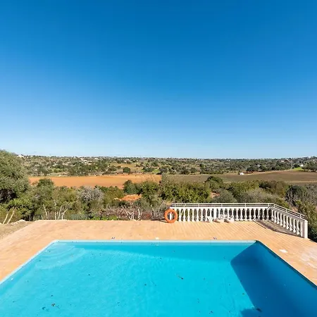 Villa Local Calmo, Piscina Privada E Proximo A Praia - Villa Gabi